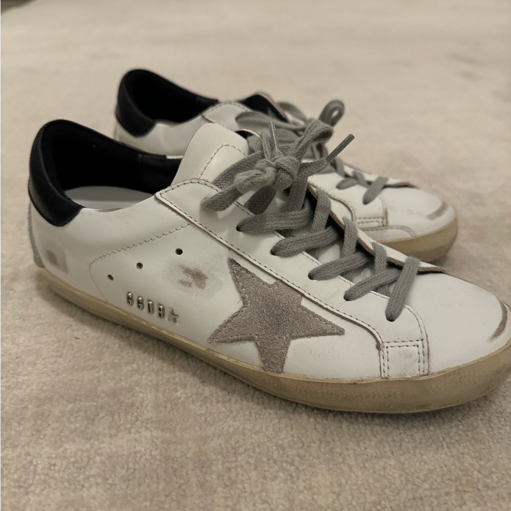 Golden Goose superstar in almost new condition!